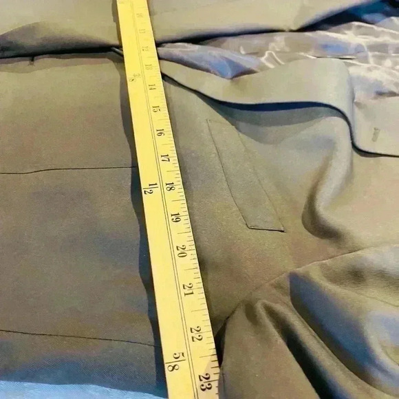 Cooper & Nelson Men's 2 Piece blazer and vest gray , size 44s‎ two button blazer - Picture 10 of 16